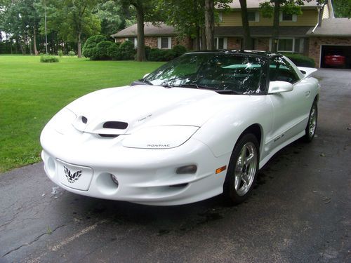 2001 pontiac formula trans am, 69k, ram air ws6 performance package, 6 speed