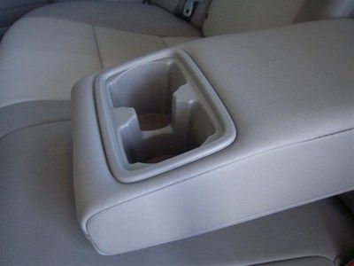 XLE V6 New 3.5L Bluetooth Radio: Display Audio w/Nav/Entune & JBL Safety Connect, image 39