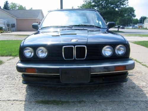 1987 bmw e30 325i convertible triple black with good top and crack free dash