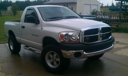 2006 dodge ram 1500 st standard cab pickup 2-door 4.7l