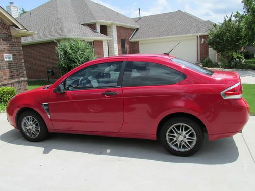2008 ford focus coupe se, low mileage