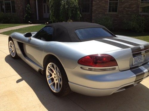 DODGE VIPER SRT CONVERTIBLE WITH RACING STRIPES, US $41,200.00, image 2