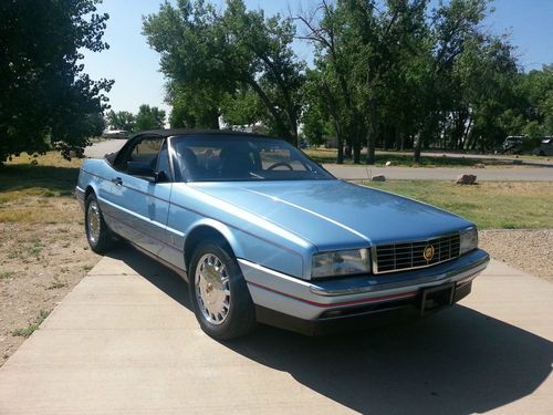 1991 Cadillac Allante Convertible 2-Door 4.5L, image 2