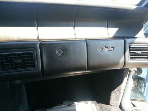1991 Cadillac Allante Convertible 2-Door 4.5L, image 10