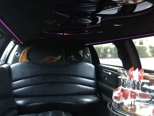 2005 Lincoln Town Car Signature Limited Sedan 5 Door 4.6L Limousine, US $8,999.00, image 5