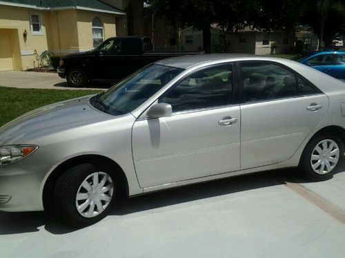 2005 toyota camry le sedan 4-door 2.4l