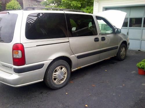 2002 Chevy Venture minivan - smooth driving, great interior, image 2