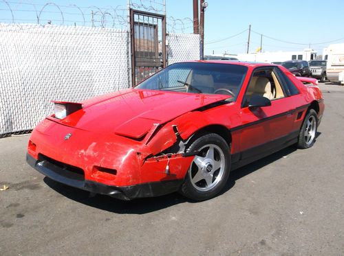 1986 pontiac fiero, no reserve