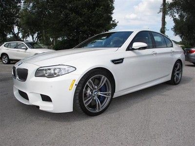 White with Red Leather Very Eye Catching! Loaded up with options FL Dealer SAVE!, US $86,991.00, image 3