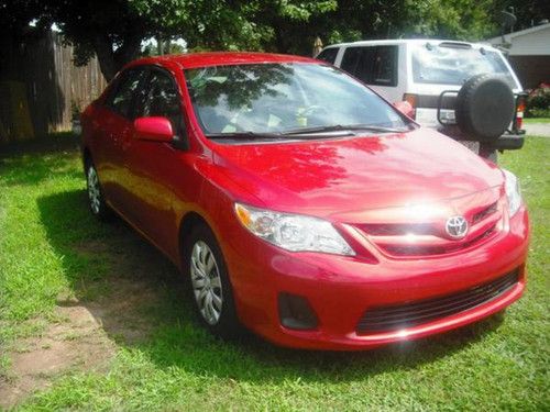 2012 toyota corolla le sedan 4-door 1.8l dohc 4-cyl. 22k hwy miles, no accidents