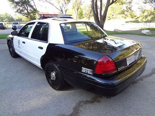 Ford Crown Victoria 2020