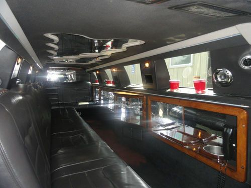 2001 Lincoln Town Car Executive 175