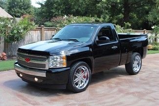 Regency rst conversion package  22' wheels  new tires   low miles