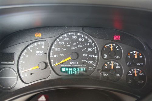 2001 suburban 5.3l 1 owner 168,500 miles all maintenance records