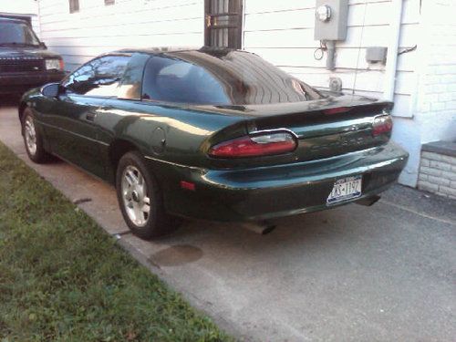1994 Chevrolet Camaro Base Coupe 2-Door 3.4L, image 2