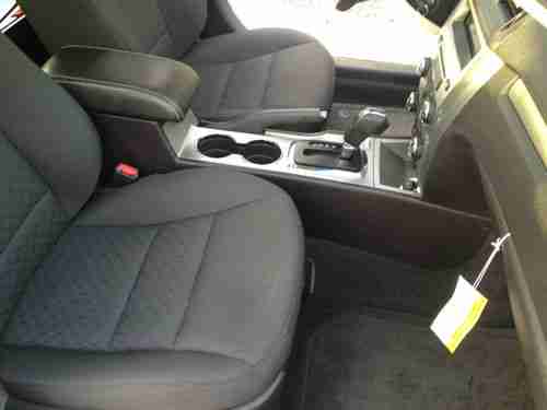 2010 Ford Fusion SE Sedan 4-Door 2.5L, image 17