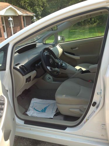 2010 Toyota Prius Base 1.8L Hybrid - Used - Very Nice Car!, image 8