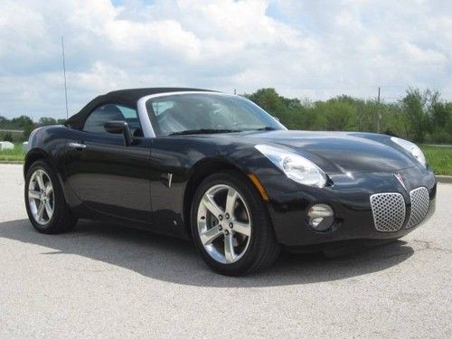 Pontiac : solstice base convertible 2-door 2006