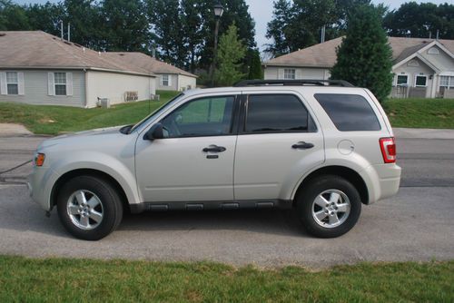 2009 ford escape xlt sport utility 2.5l 4 cyl sync moonroof clean title