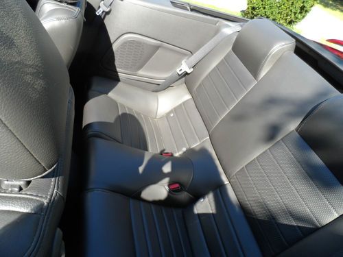 2006 ADULT OWNED MUSTANG GT, image 13