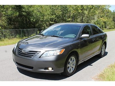 08 CAMRY ALLOYS FOGS CLEAN CARFAX REAR FIN LIKE ACCORD MAXIMA xle CIVIC ALTIMA, image 2