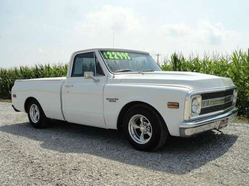 69 chevrolet c-10 short box v8, ac, disc, modern upgrades none nicer let's trade