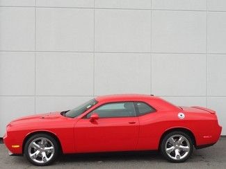 New 2014 dodge challenger r/t hemi 5.7l