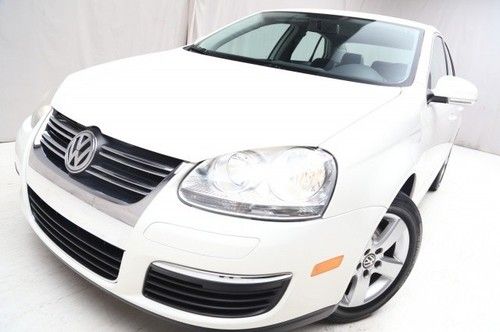 We finance! 2008 volkswagen jetta se fwd power sunroof heated seats