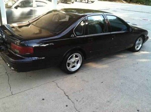 1995Chevrolet Impala SS Dark Cherry Burgundy 4 Door, image 3