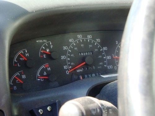 Ford F-250 cab abd chassis with Western snow plow, image 2