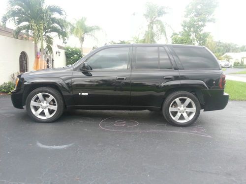 2006 chevrolet trailblazer ss sport utility 4-dr 6.0l blk/blk leather/suede 2wd