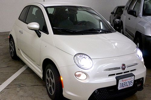 2013 electric fiat500e personalized by snoop lion: proceeds benefit mptf