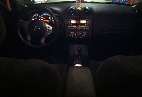 2008 Nissan Altima - 2.5 S - White - Great on Gas - No Reserve!, image 5