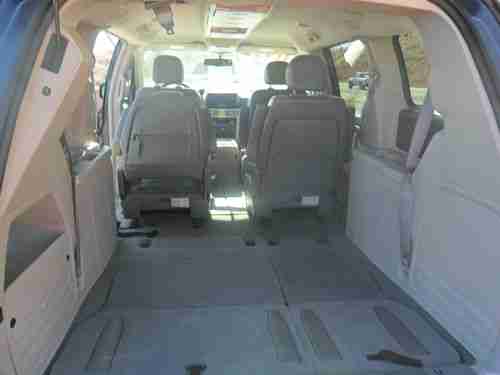 2009 Volkswagen Routan SEL Mini Passenger Van 4-Door 4.0L, image 5