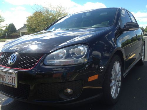 2009 volkswagen gti hatchback 4-door 2.0l 6 speed manual