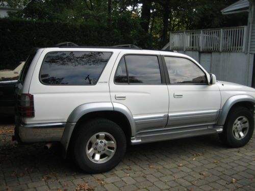 1998 Toyota 4Runner Limited Sport Utility 4-Door 3.4L, image 4