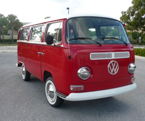 Restored 1969 vw hippie bus disc brakes deluxe walk thru superb  no reserve