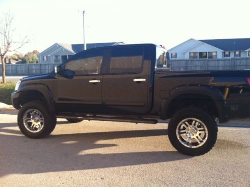 Nissan Titan Truck Black 6" Lift 35" Tires over $8,000 in options 4x4, image 19