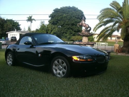 2003 bmw z4 2.5i convertible 2-door 2.5l