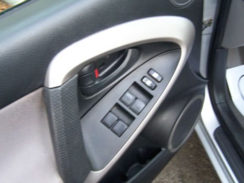 2006 TOYOTA RAV4 - AWD - 4 DOOR - CD PLAYER - FRESH DETAIL - 4 CYLINDER, US $9,500.00, image 4