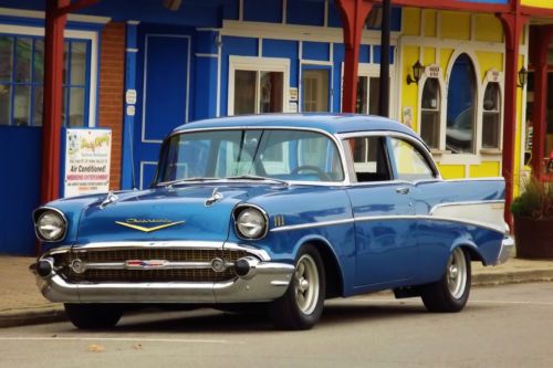 RARE! RELIABLE, RESTOMOD,AFFORDABLE SHOW CAR CUSTOM BLUE BEAUTY, image 5