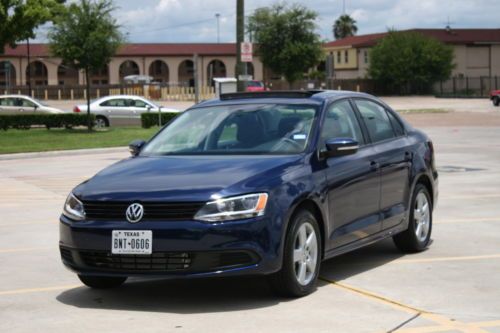 2012 volkswagen jetta tdi sedan 4-door 2.0l 6 speed manual no reserve