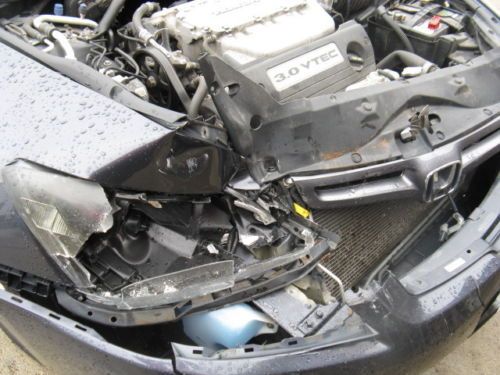 2004 Honda Accord - REPAIRABLE, image 4