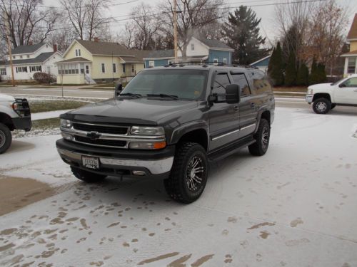 2001 chevrolet suburban 2500 ls sport utility 4-door 8.1l