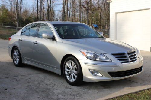 2012 hyundai genesis 3.8 sedan 4-door 3.8l w/ factory warranty