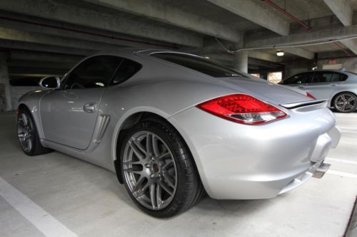 2011 porsche cayman 2.9l silver on black, pristine, pdk, 8,508 miles, warranty