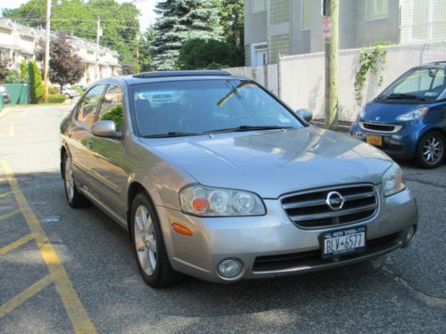 2002 nissan maxima gle sedan 4-door 3.5l