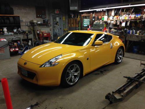 Nissan : 370z 2009  nissan 370 z touring 6 speed leather xenons 58 k