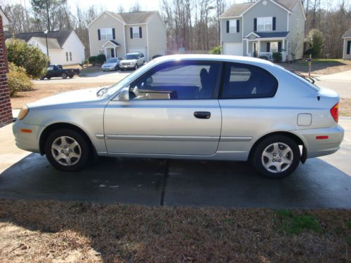 2004 hyundai accent gl hatchback two-door - glacier blue - 71,000 miles