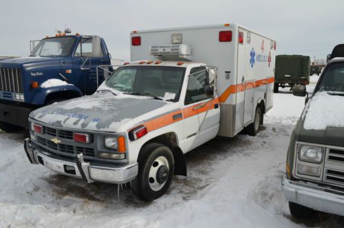 1994 Chevy 3500 6.5L Diesel Wheeled Coach Ambulance. Only 20K Original Miles, US $9,500.00, image 2